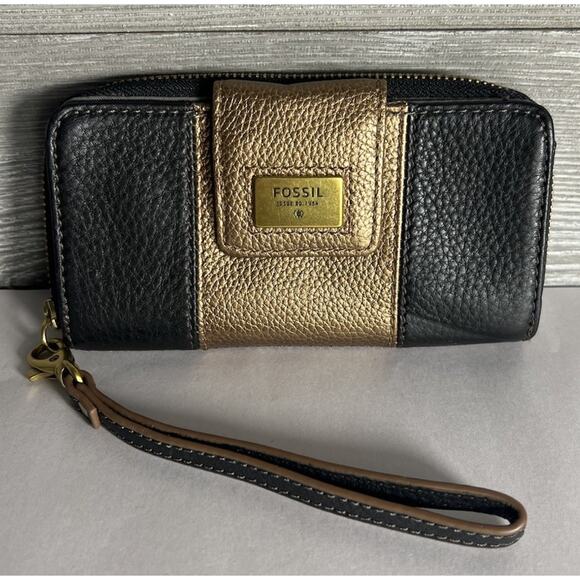FOSSIL 1954 Full Zip Soft Pebbled Leather Clutch Wallet Wristlet Brown EUC - Picture 1 of 10